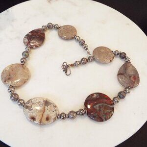 NEUTRAL EARTHTONES CRAZY LACE AGATE LARGE STONES SILVERY 42" L. NECKLACE C